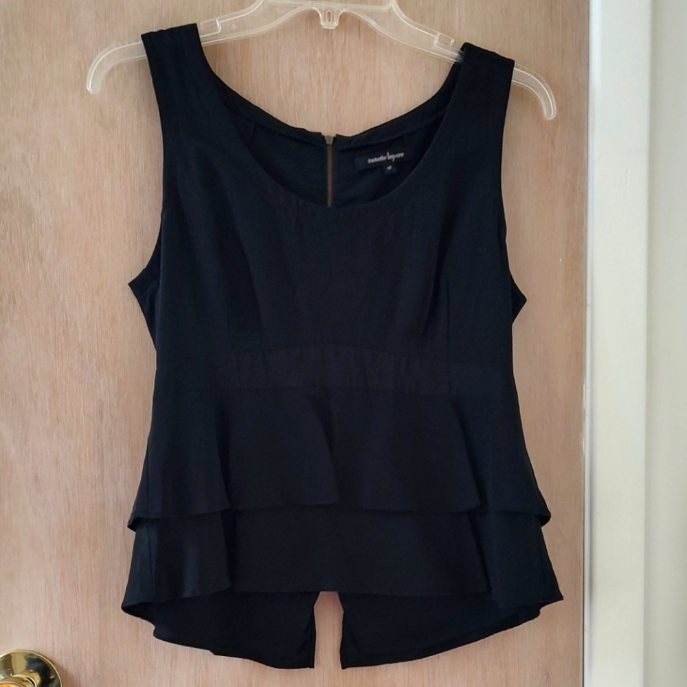 NWOT gorgeous silk peplum sleeveless blouse